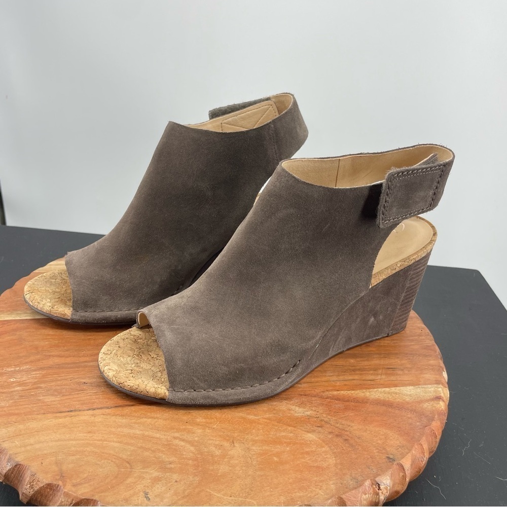Clarks Cusion Suede Cork Wedges Slingback Sandals brown taupe 10 peep toe